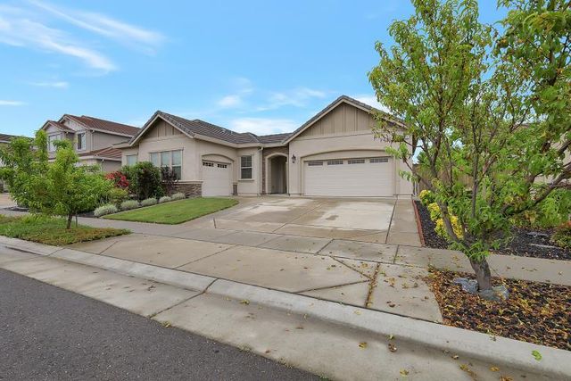 408 Glouster Ct, Roseville, CA 95747