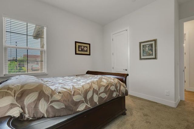 408 Glouster Ct, Roseville, CA 95747