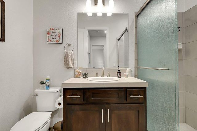 408 Glouster Ct, Roseville, CA 95747