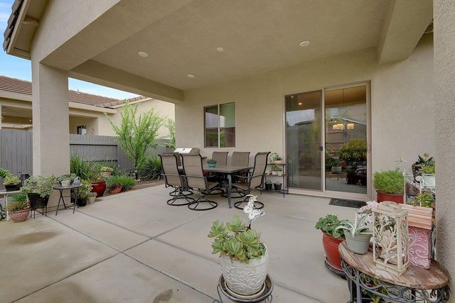 408 Glouster Ct, Roseville, CA 95747