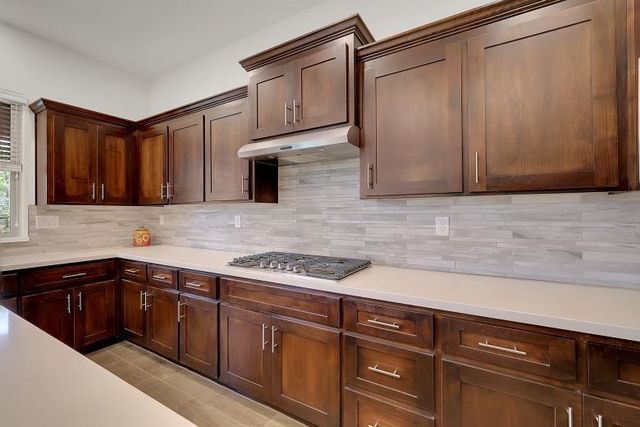 408 Glouster Ct, Roseville, CA 95747