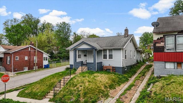 7102 Edison Avenue, Velda City, MO 63121
