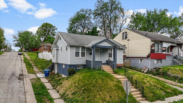 7102 Edison Avenue, Velda City, MO 63121