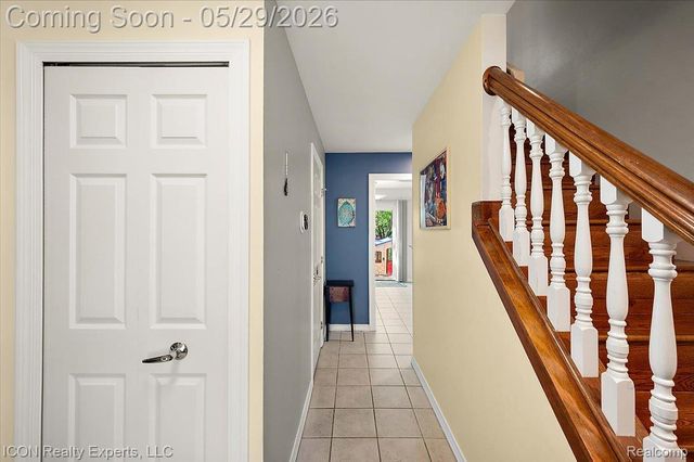 44831 Huntington Drive, Novi, MI 48375