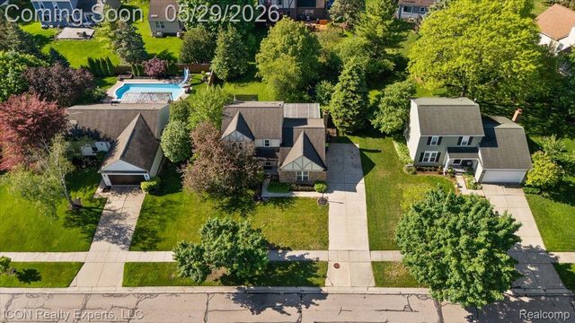 44831 Huntington Drive, Novi, MI 48375