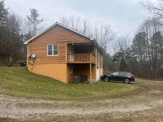 200 Rock Cliff Avenue 1 & 2, Mountain City, TN 37683