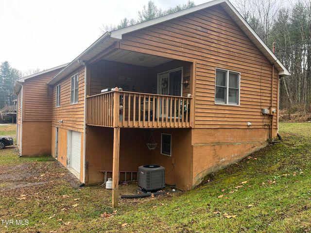 200 Rock Cliff Avenue 1 & 2, Mountain City, TN 37683