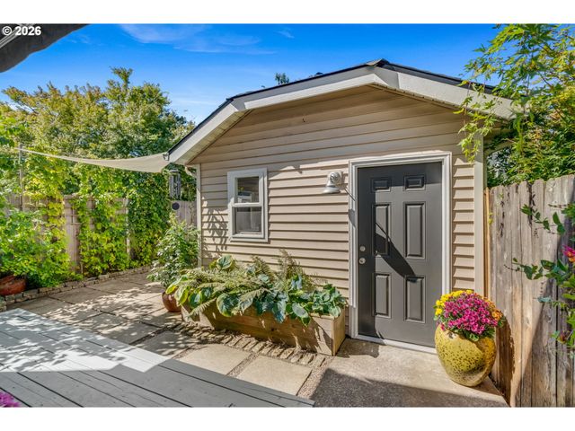 7609 N DRUMMOND Ave, Portland, OR 97217