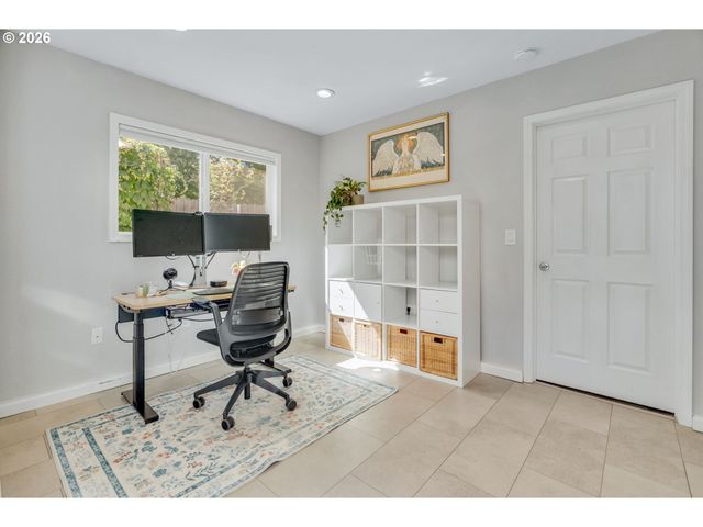 7609 N DRUMMOND Ave, Portland, OR 97217