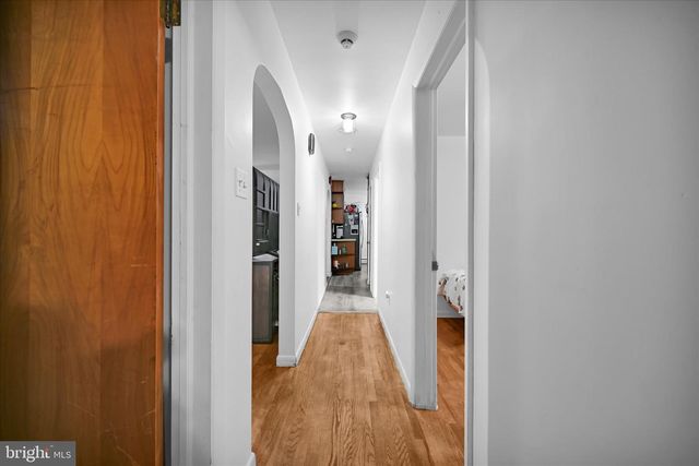 593 MULL AVE, Leesport, PA 19533