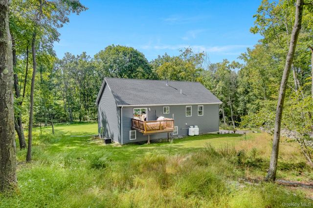 116 Smalley Corners Road, Carmel, NY 10512
