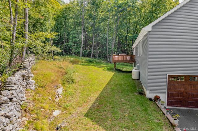 116 Smalley Corners Road, Carmel, NY 10512