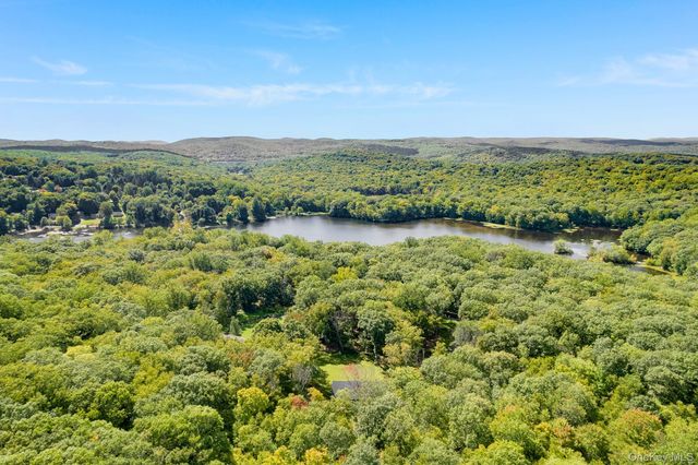 116 Smalley Corners Road, Carmel, NY 10512