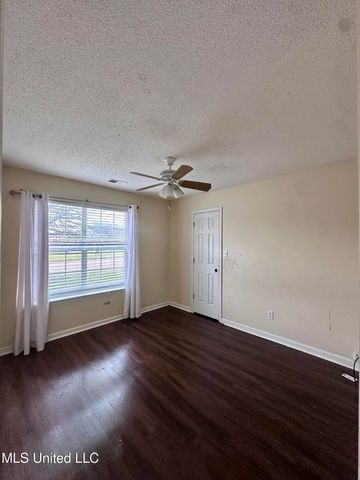 1366 Carriage View Lane, Southaven, MS 38671