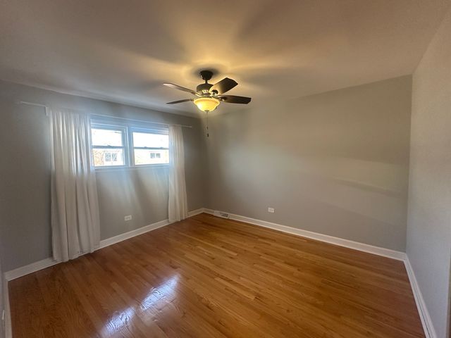 9485 Sumac Road F, Des Plaines, IL 60016