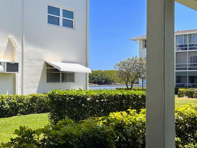 450 Horizons E 107, Boynton Beach, FL 33435