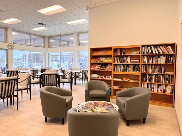 450 Horizons E 107, Boynton Beach, FL 33435