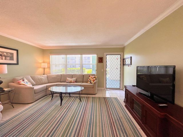 450 Horizons E 107, Boynton Beach, FL 33435