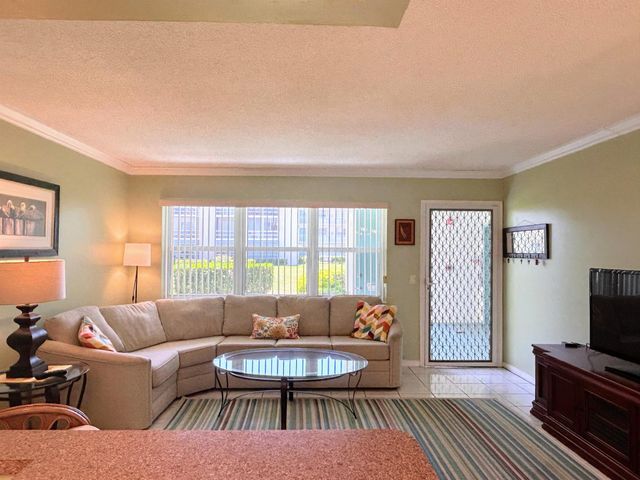 450 Horizons E 107, Boynton Beach, FL 33435