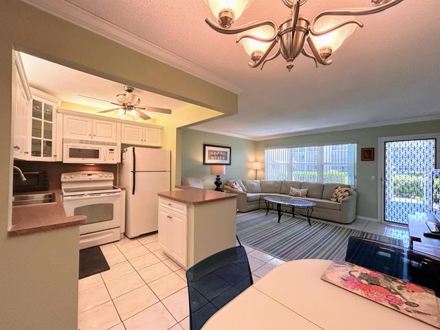 450 Horizons E 107, Boynton Beach, FL 33435