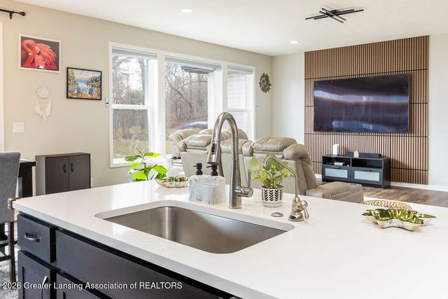 5603 Copper Creek Drive, Haslett, MI 48840