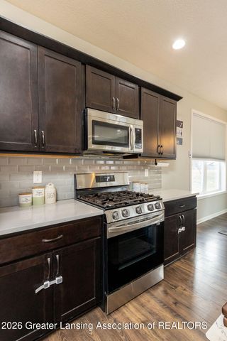 5603 Copper Creek Drive, Haslett, MI 48840