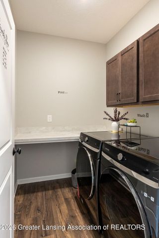 5603 Copper Creek Drive, Haslett, MI 48840