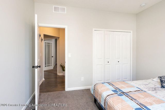 5603 Copper Creek Drive, Haslett, MI 48840