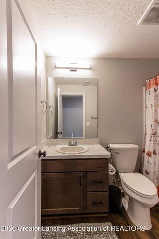 5603 Copper Creek Drive, Haslett, MI 48840