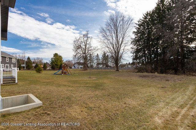 5603 Copper Creek Drive, Haslett, MI 48840