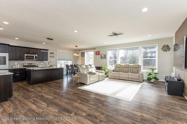 5603 Copper Creek Drive, Haslett, MI 48840