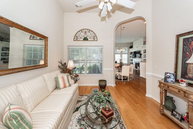 1520 Ashley Garden Boulevard, Charleston, SC 29414