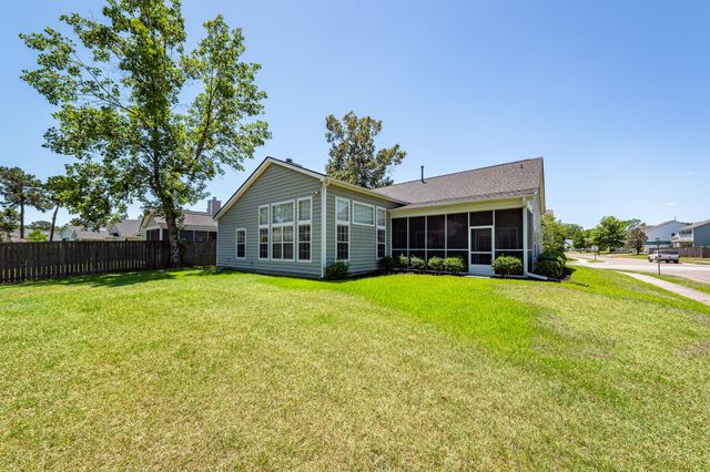 1520 Ashley Garden Boulevard, Charleston, SC 29414