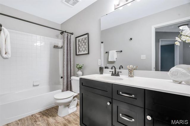 623 Country Village Drive, Lake St Louis, MO 63367