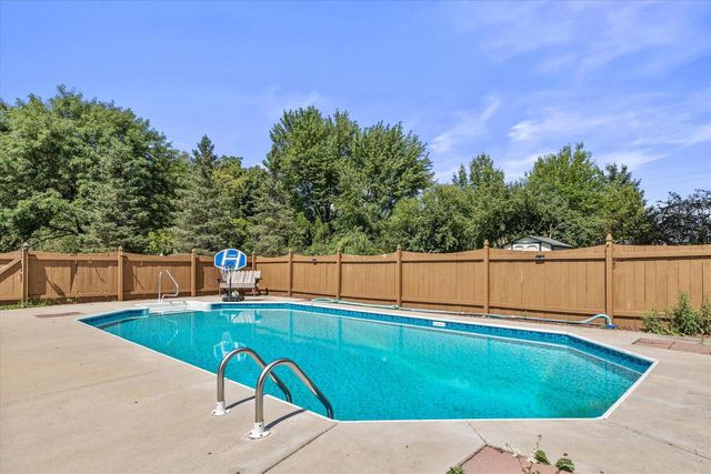 7115 Joy Marie LANE, Waterford, WI 53185