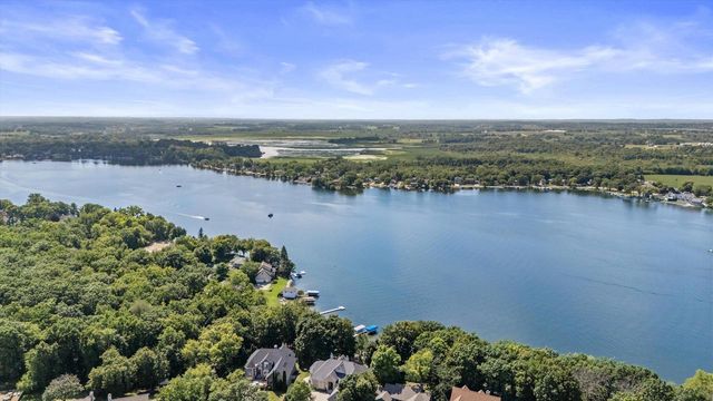 7115 Joy Marie LANE, Waterford, WI 53185