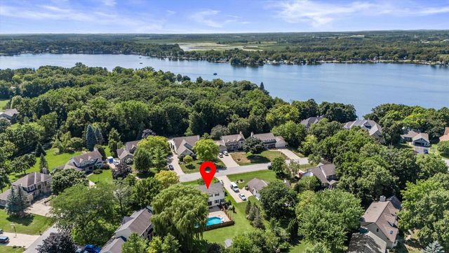 7115 Joy Marie LANE, Waterford, WI 53185