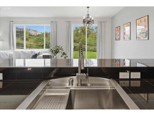 3910 Nw OAKRIDGE Ln, Camas, WA 98607