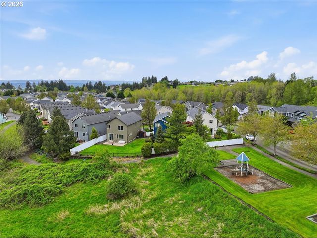 3910 Nw OAKRIDGE Ln, Camas, WA 98607