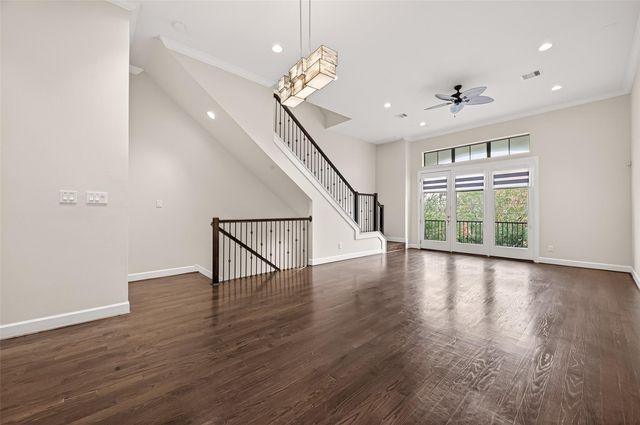 5305 Weslayan Street, Houston, TX 77005