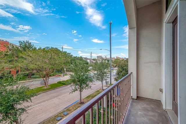 5305 Weslayan Street, Houston, TX 77005