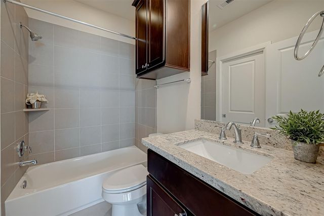 5305 Weslayan Street, Houston, TX 77005