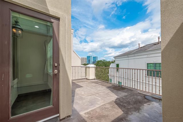 5305 Weslayan Street, Houston, TX 77005