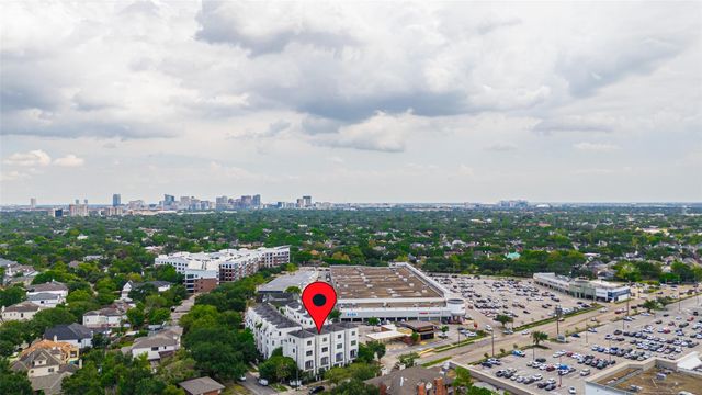 5305 Weslayan Street, Houston, TX 77005