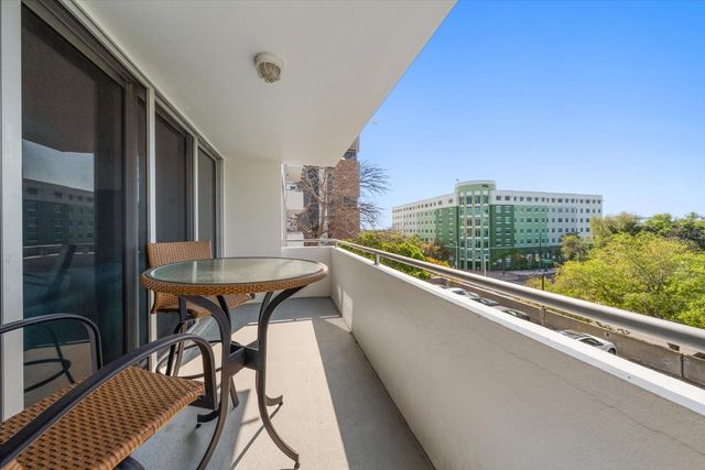 470 3RD STREET S 403, St Petersburg, FL 33701