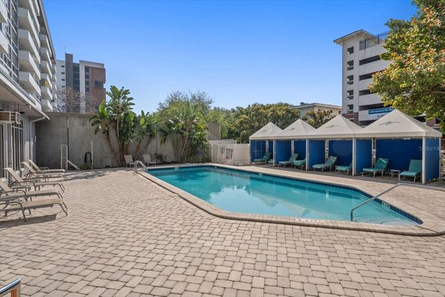 470 3RD STREET S 403, St Petersburg, FL 33701