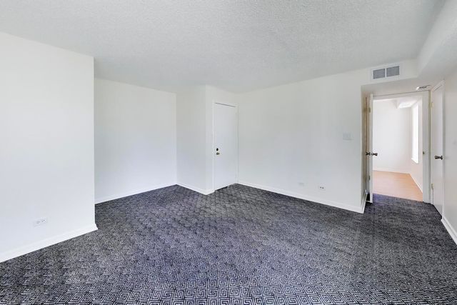 15801 Orlan Brook Drive 53, Orland Park, IL 60462