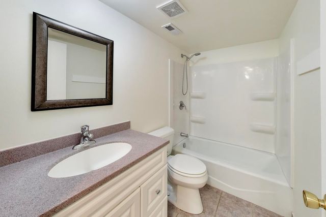 15801 Orlan Brook Drive 53, Orland Park, IL 60462
