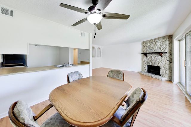 15801 Orlan Brook Drive 53, Orland Park, IL 60462