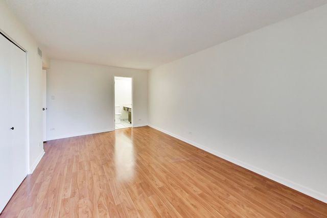 15801 Orlan Brook Drive 53, Orland Park, IL 60462
